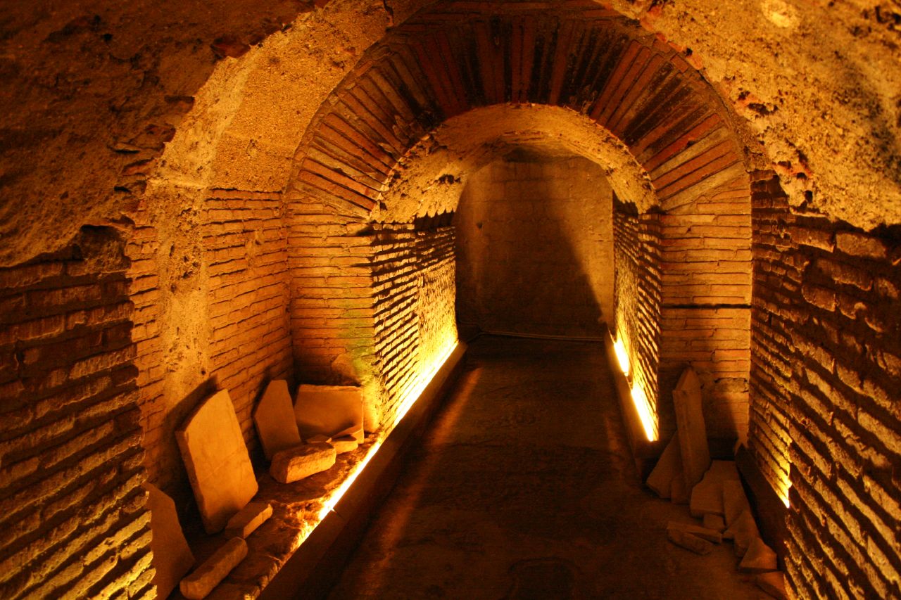 underground Naples italy - bbalcentrostorico